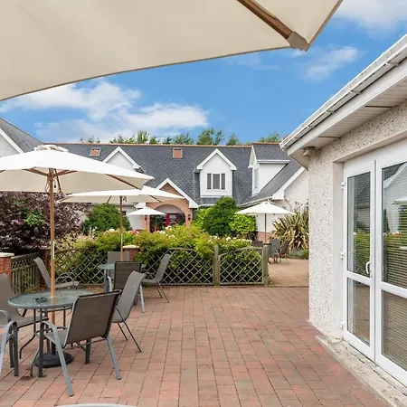 Airport View And Secret Lusk