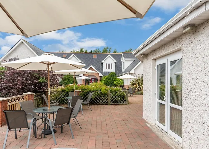 Airport View And Secret Lusk